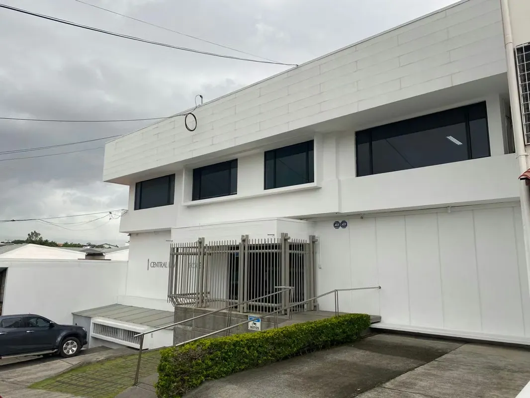 NL Amplia propiedad comercial en Los Yoses ID 37369