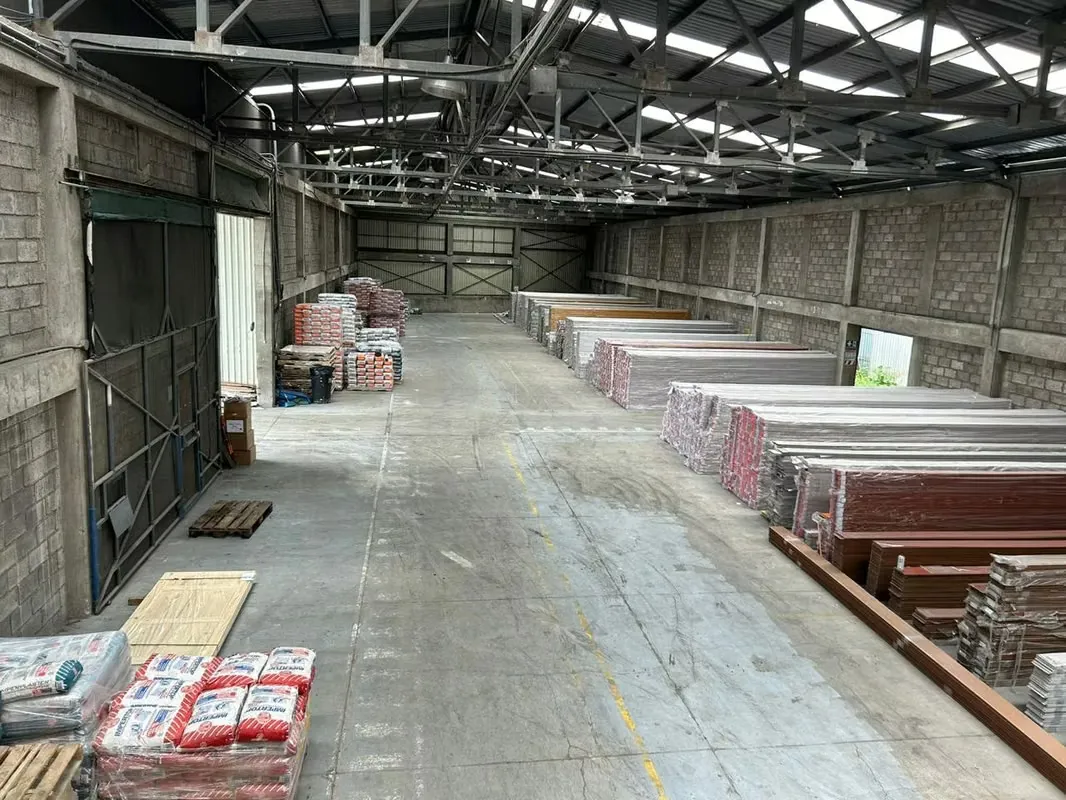 Industrial Warehouse for Rent within Complex in Curridabat