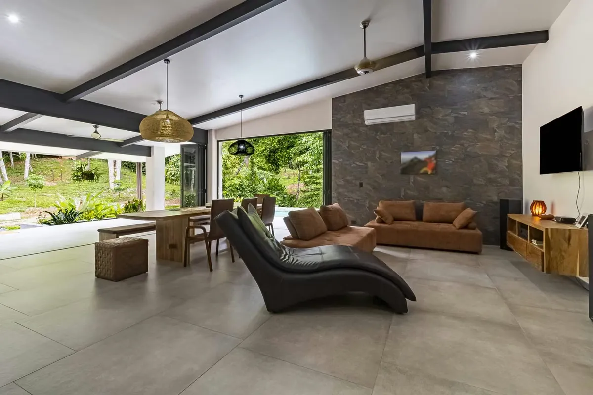 Casa y Terreno en venta Ojochal, Puntarenas 23701