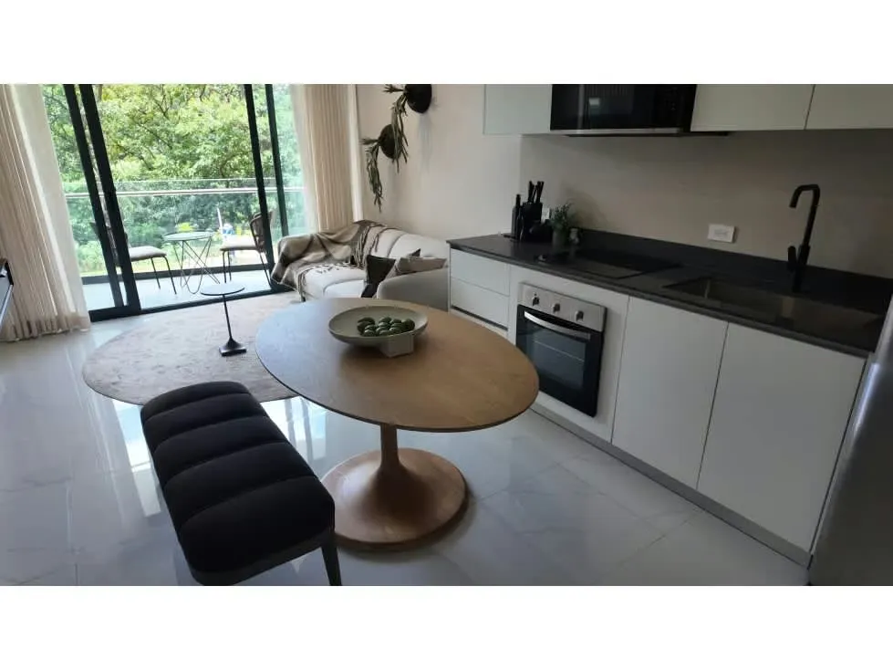 Le presentamos una excelente oportunidad para invertir en el exclusivo Condominio Soho Paradisus, donde se ofrecen apartamentos ...