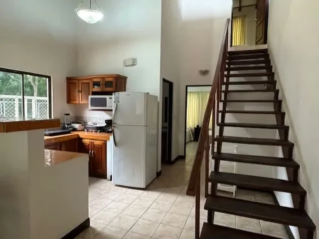 Villa de dos habitaciones, muy confortable a 5 minutos de playas del coco