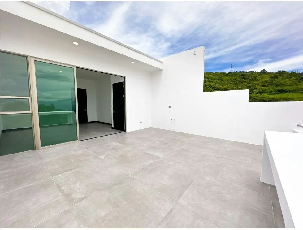 HOUSE FOR RENT IN ESCAZU*