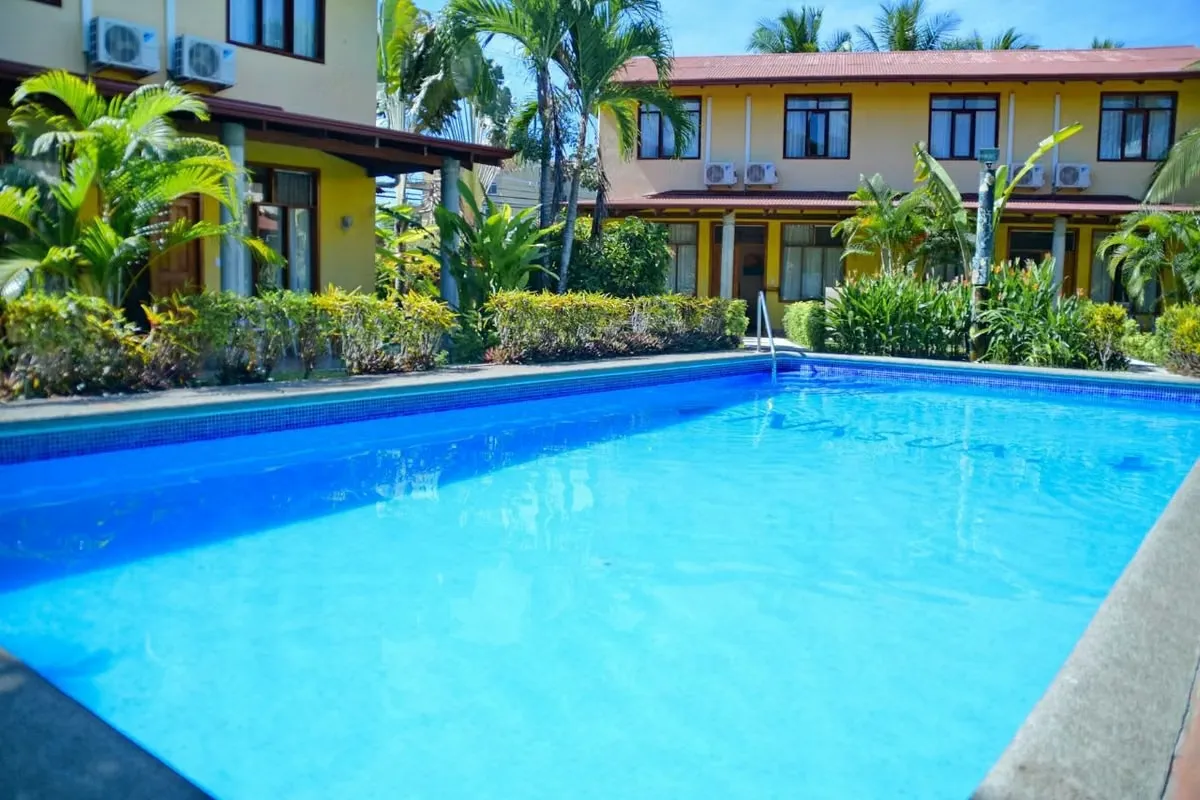 INVERSION CONDOMINIO JACO con 6 APARTAMENTOS, Amoblados y completamente equipados