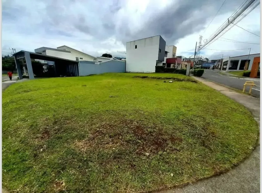id # 40827 Venta de lote en condominio - Concepción de tres ríos
