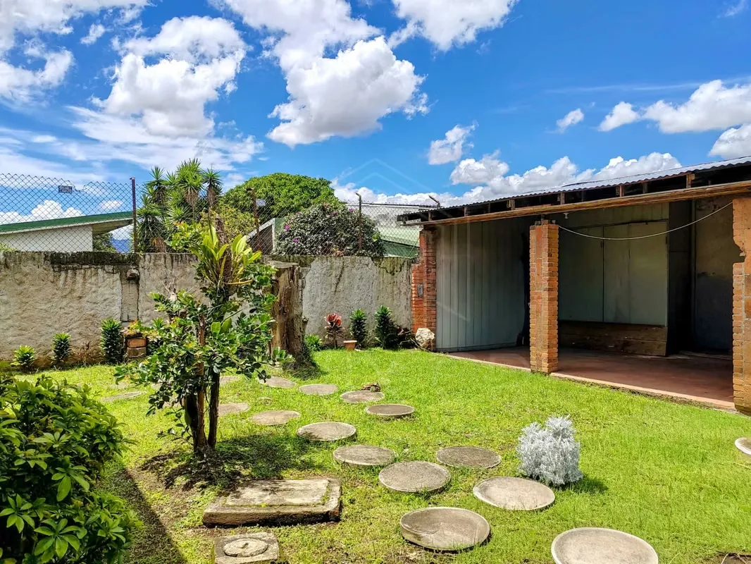 One chance! House for Sale in the center of San José - Cathedral District