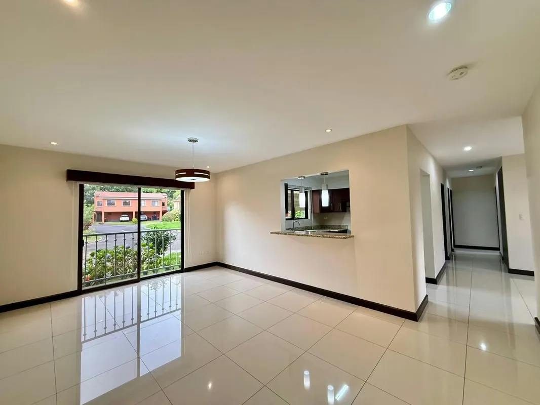 Se alquila Hermosa Casa en Condominio en Tres Ríos