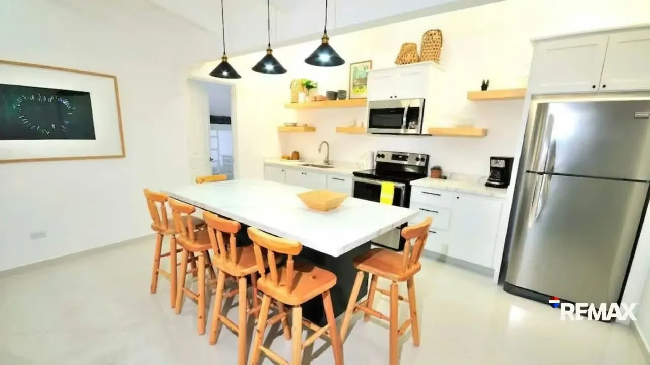 Venta de Condo-Encantador Condo en Villas Paraíso en Playa Jacó