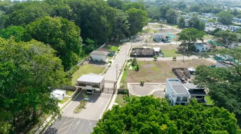 Corner Lot for Sale – Just 5 Minutes from the Sea