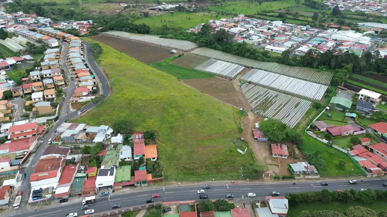 Venta de terreno para desarrollo inmobiliario en Oreamuno