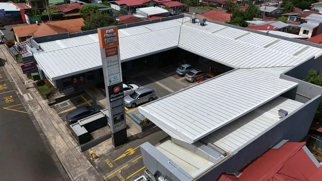IPB Plaza Comercial Orotina local # 7-8