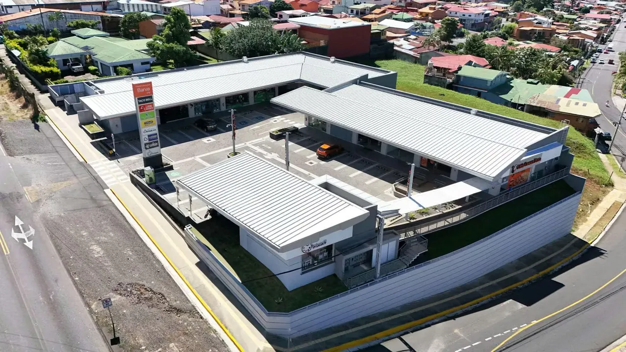 IPB Plaza Comercial Barva local # 8
