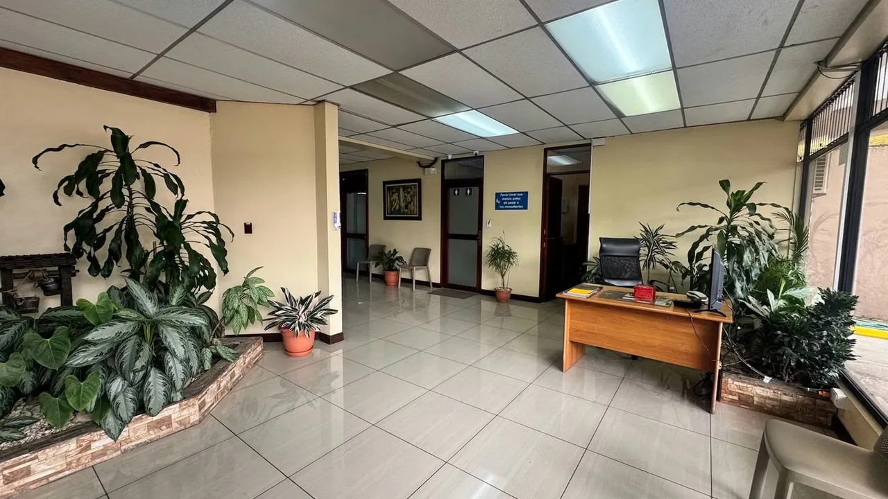 Alquiler de Oficina en Barrio Dent, San Pedro, Montes de Oca (AD)