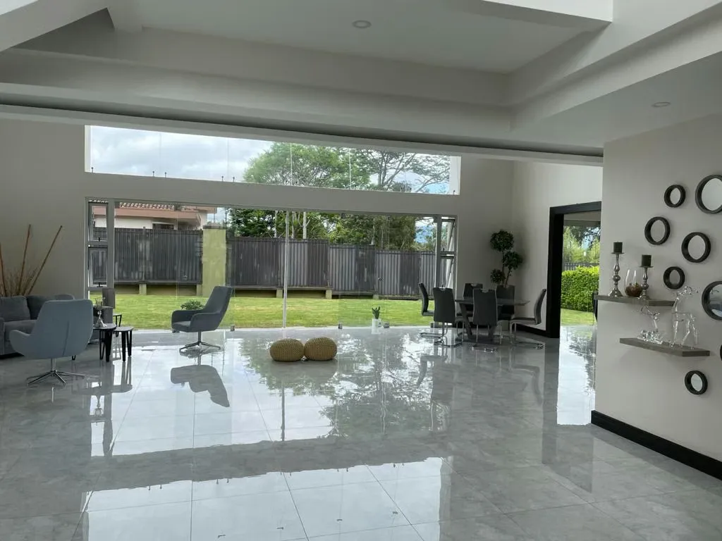 id #30924 Alquiler de casa en Calle Vieja. Condominio