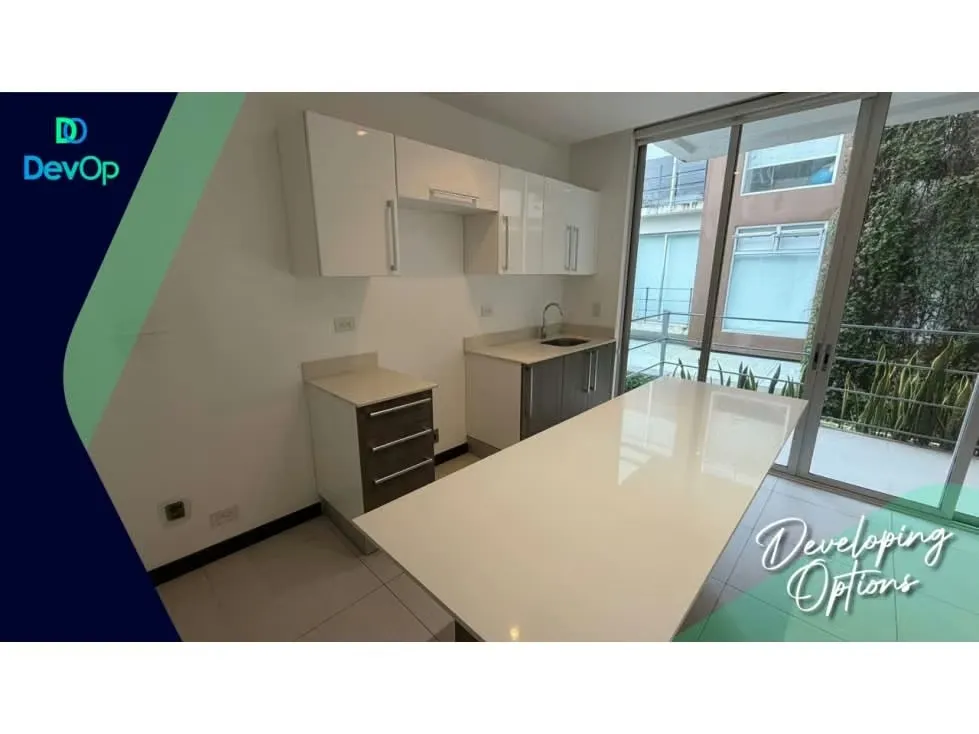 Este hermoso apartamento ubicado en Pinares de Curridabat lo tiene todo. A solo 3 minutos caminando de Walmart, 6 ...