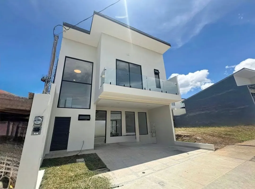 id 41073 Hermosa casa en Condominio de lujo para estrenar