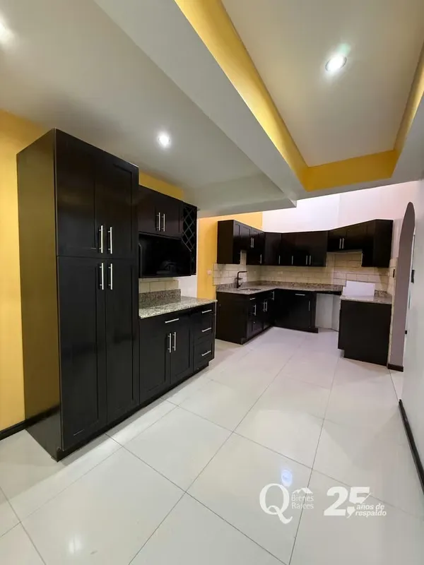 Casa en Venta – San Pablo de Heredia