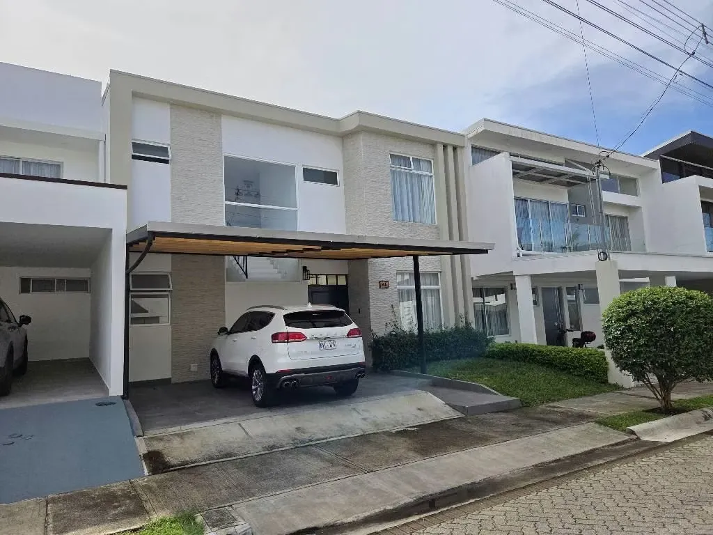 Casa en Condominio en Tres Ríos