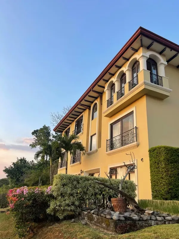 APARTMENT FOR RENT IN VILLA REAL*
