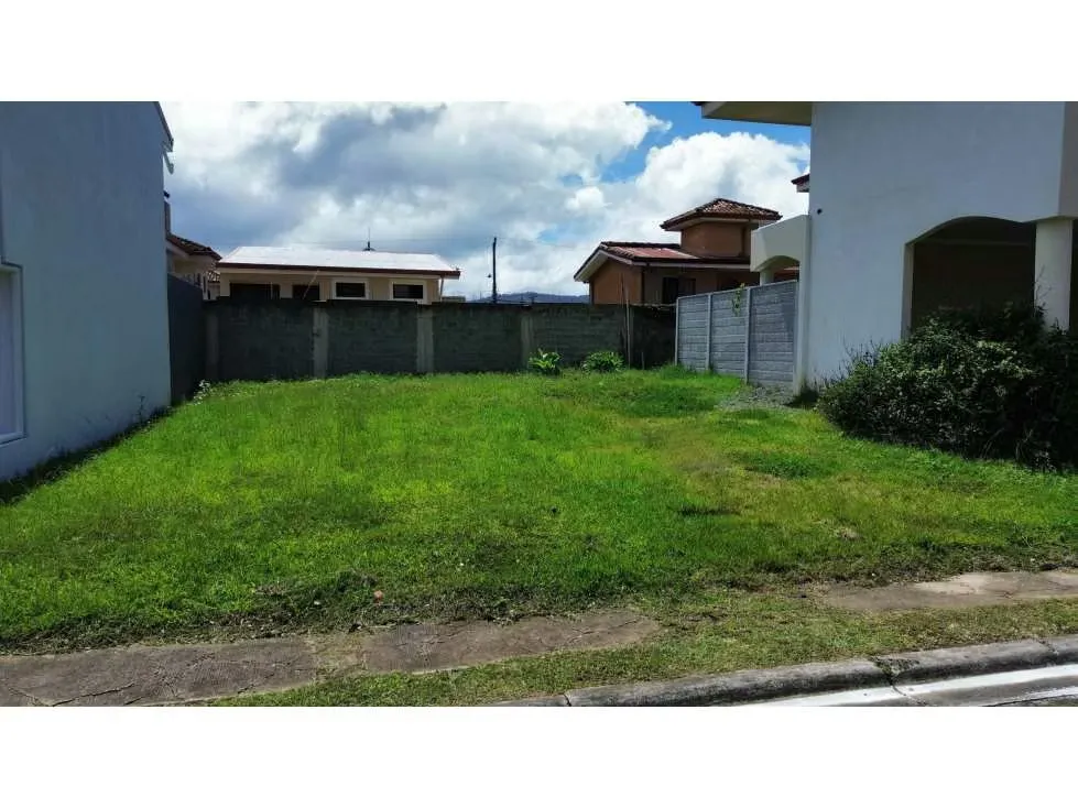 Lote en Condominio a 10 mins del TEC