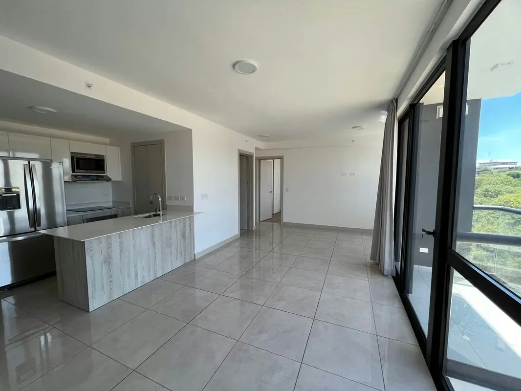 Apartamento de 2 habitaciones con línea blanca en condominio Núcleo Sabana