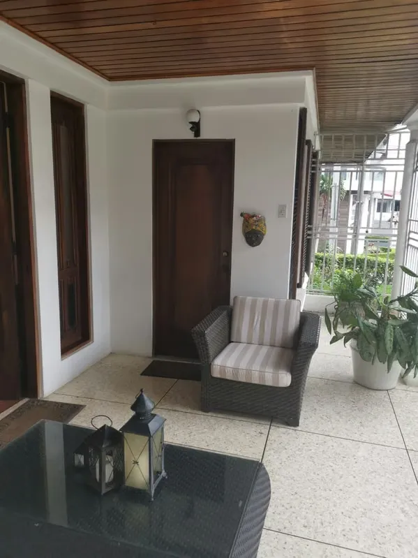 AMPLIOS APARTAMENTOS AMUEBLADOS EN ROHRMOSER NUNCIATURA