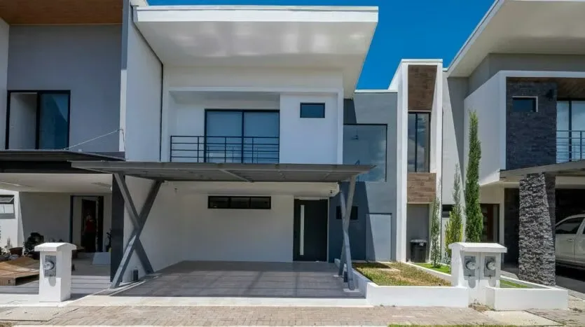 Located in the prestigious Hacienda Coyol Condominium, this modern two-level residence represents a unique opportunity for young couples and families looking for a ...