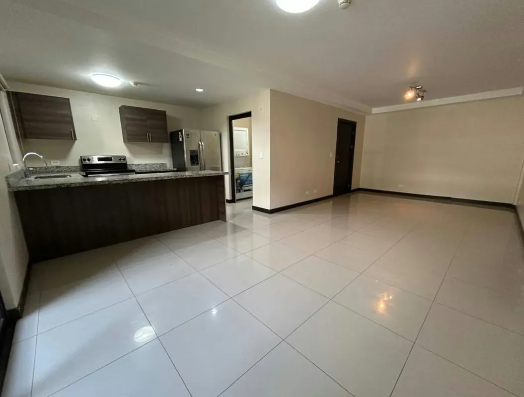 Venta apartamento en Plaza del Río, Brasil de Mora (primer piso)