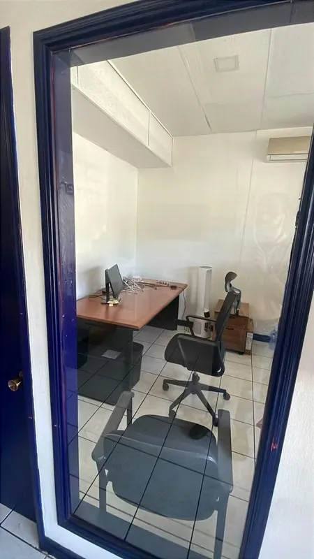 COMMERCIAL SPACE IN BARREAL DE HEREDIA, 100 sq m