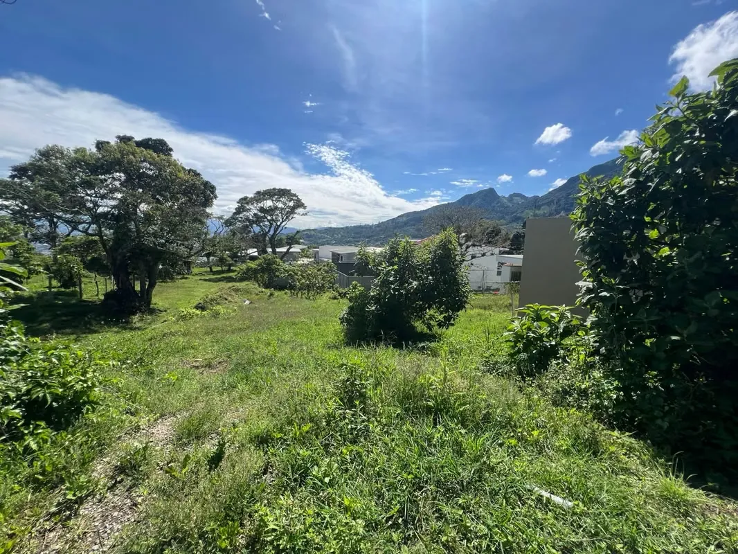 Lote en venta para casa en Bebedero, San Antonio – Excelente ubicación