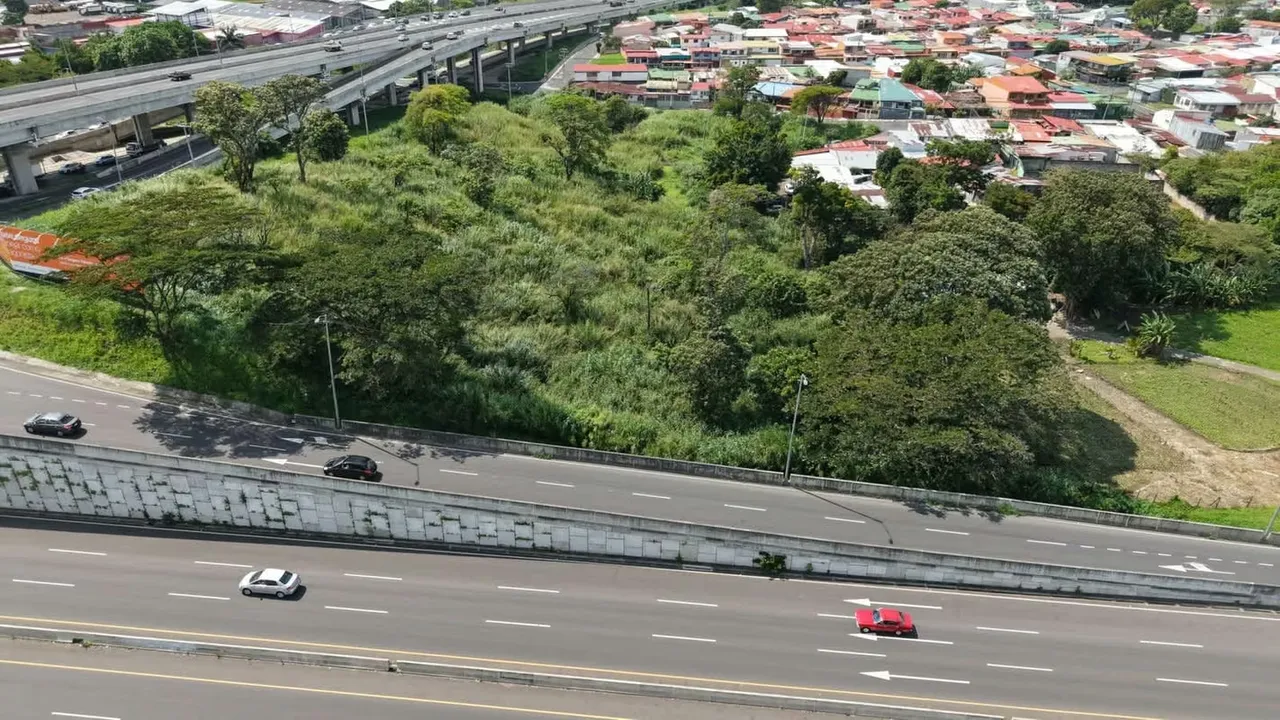 Lot for sale Calle Blancos Goicochea 10.245