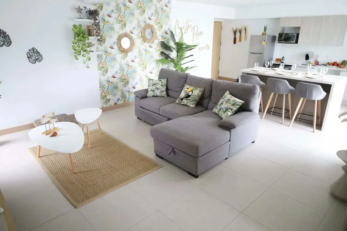 Condominio nuevo 2 hab. llave en mano con estilo tropical en Jacó