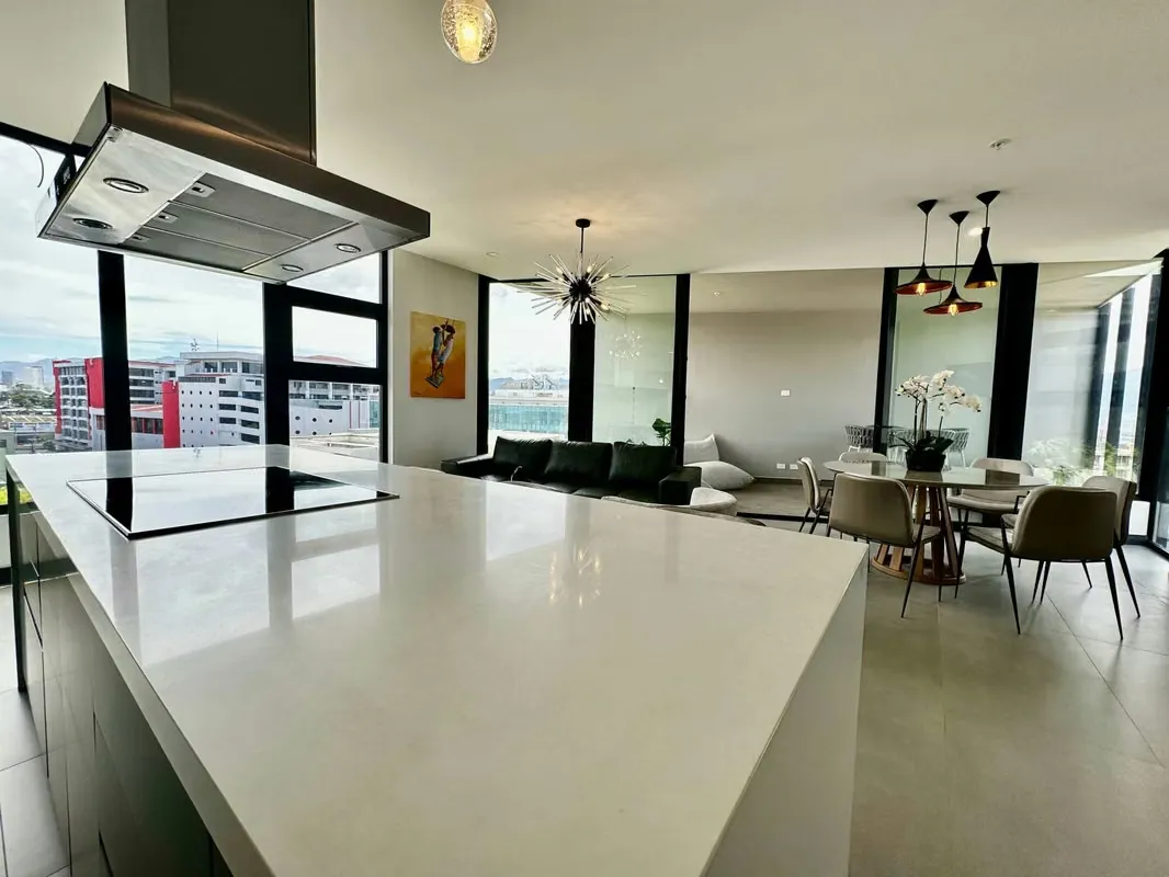 Venta de lujoso Penthouse de 3 habitaciones en Barrio Dent