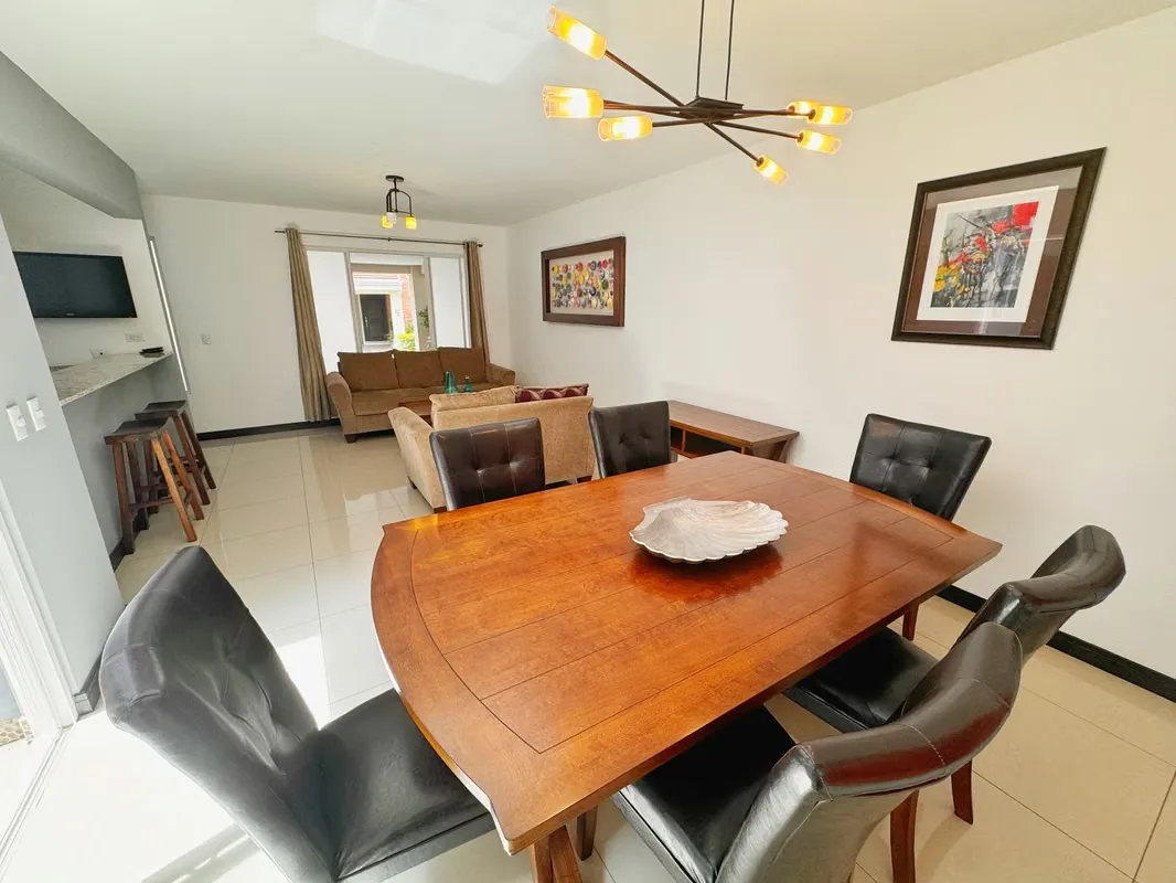 HOUSE FOR RENT IN CONDOMINIUM ( FURNISHED OR NOT )