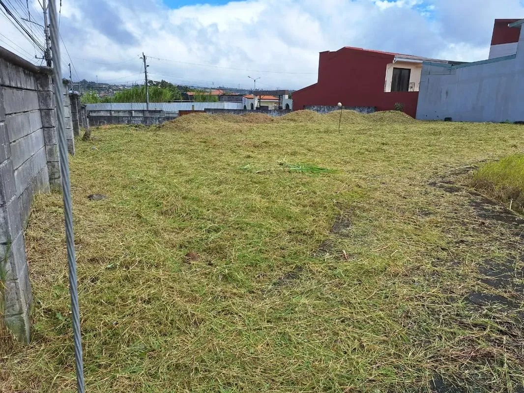 Vendo Lote en Condominio en Trinidad de Moravia, San José