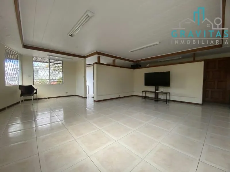 Alquiler de casa en San Pedro Yoses | USO MIXTO | UN PISO | 233 m2 | F 483