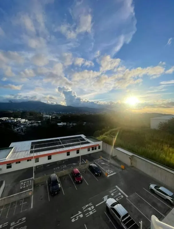 Live in the heart of Lagunilla de Heredia, with a strategic location that allows for easy access ...