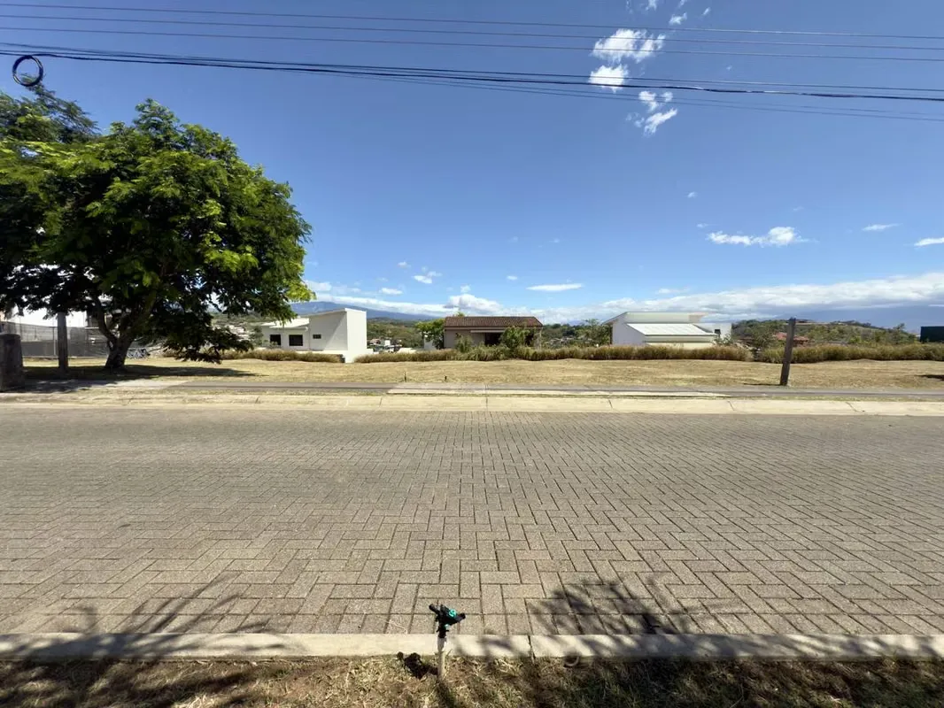 Lote Boulevard 400 m² en Condominio Montezuma, Grecia