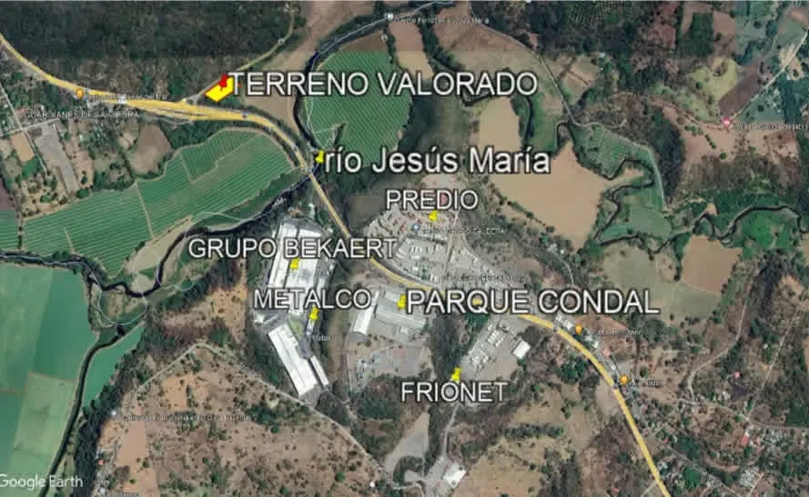 6,832 m² lot for sale with mixed-use zoning, ideal for agriculture, commercial activities, or container storage.