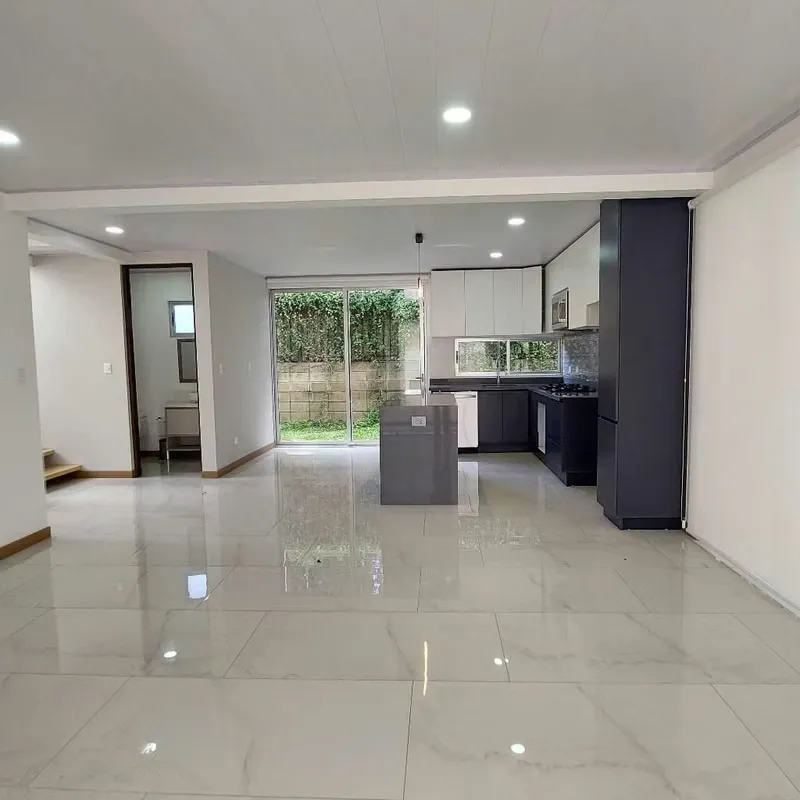 HOUSE FOR SALE IN CONDOMINIO HACIENDA PERAZ LA UNION