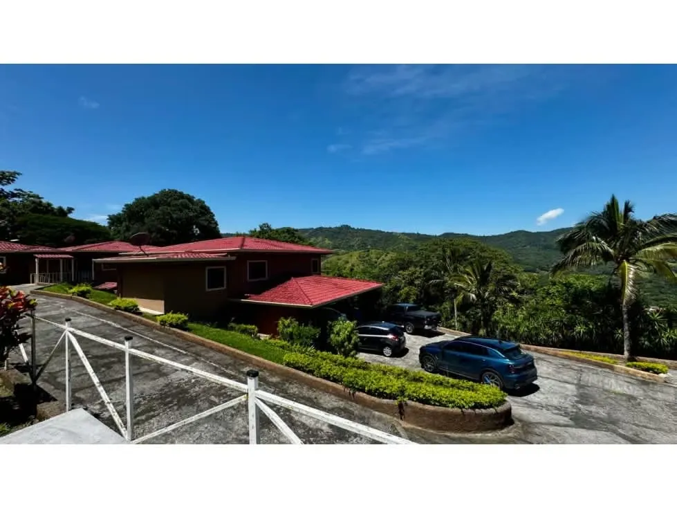 Exclusive property for sale with 4 houses in Ciudad Colón