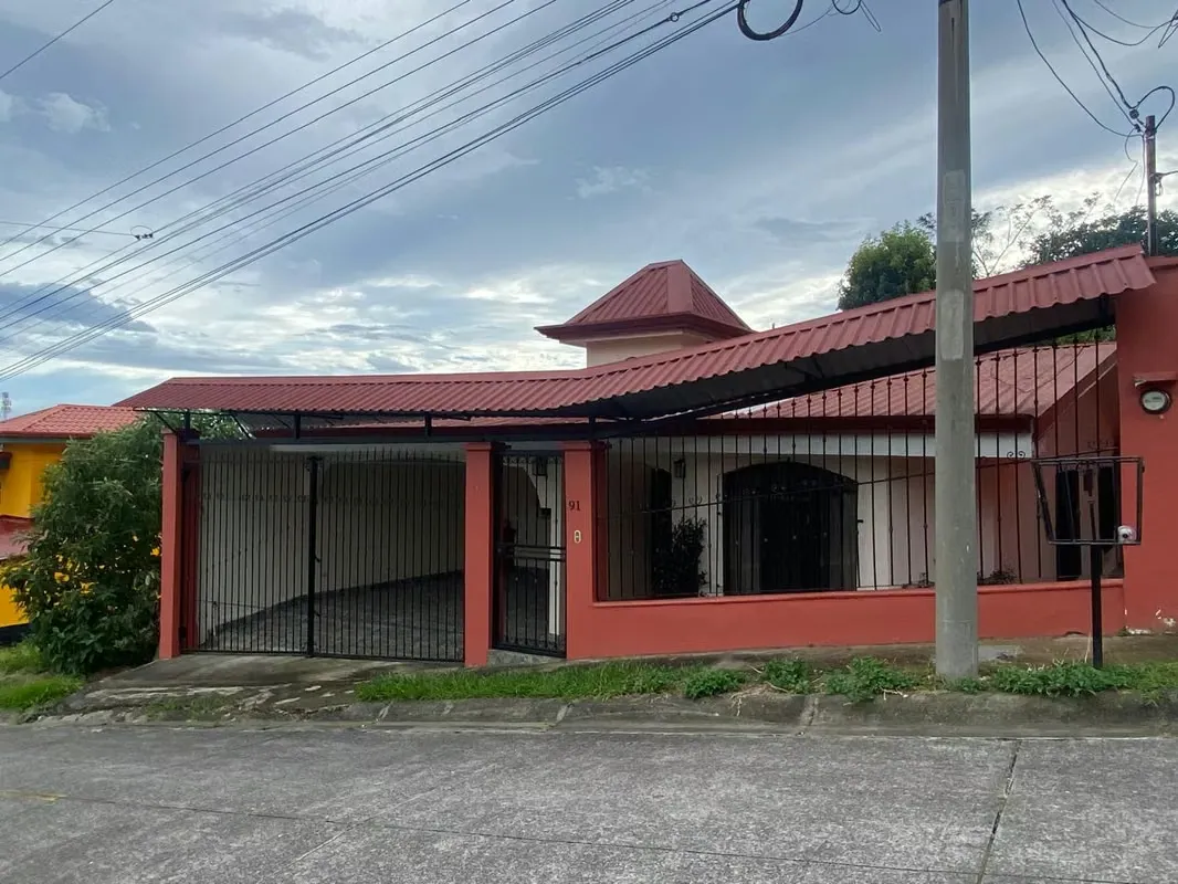 Casa en venta en residencial privado