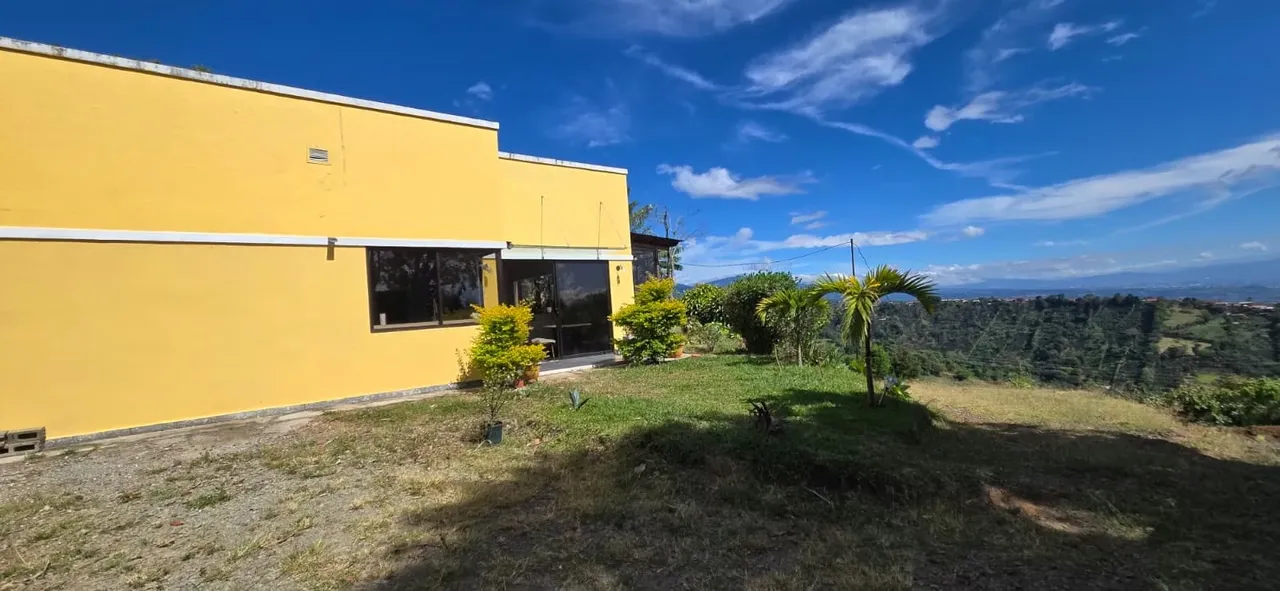 FURNISHED HOUSE FOR SALE WITH 2 APARTMENTS, ALAJUELA, NARANJO