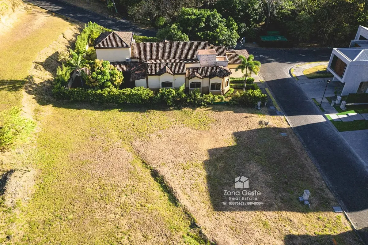 CONSTRUYA LA CASA DE SUS SUEÑOS,VENTA LOTE EN CONDOMINIO, AREA 719M2