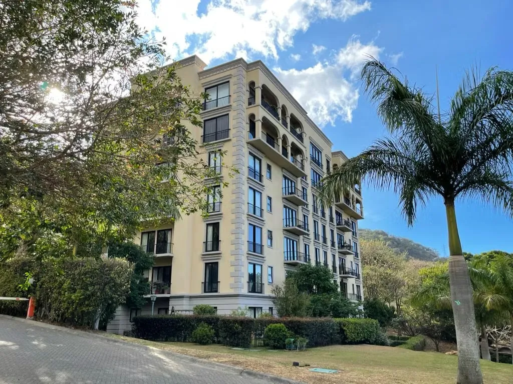APARTMENT FOR SALE IN ACRÓPOLIS CONDOMINIUM*