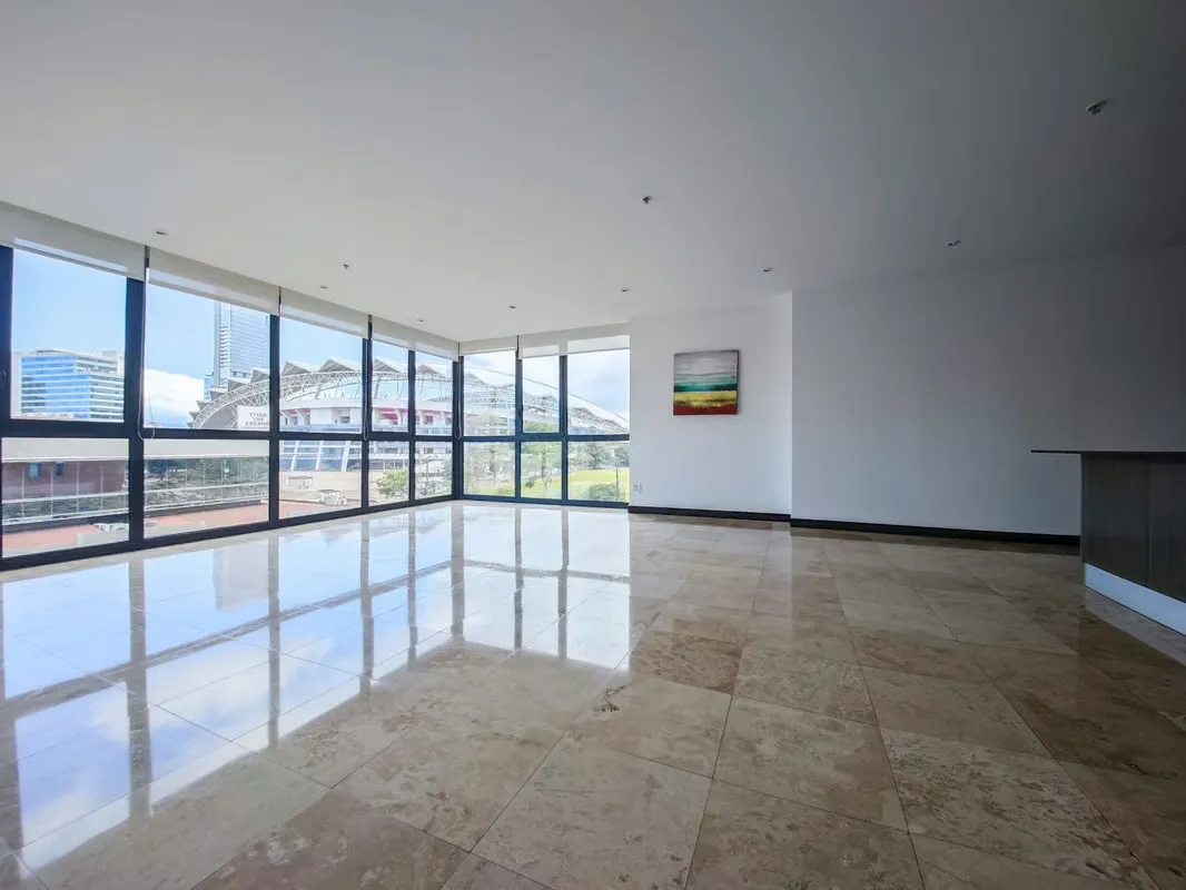 Esquinero de Lujo en Metropolitan Tower Sabana