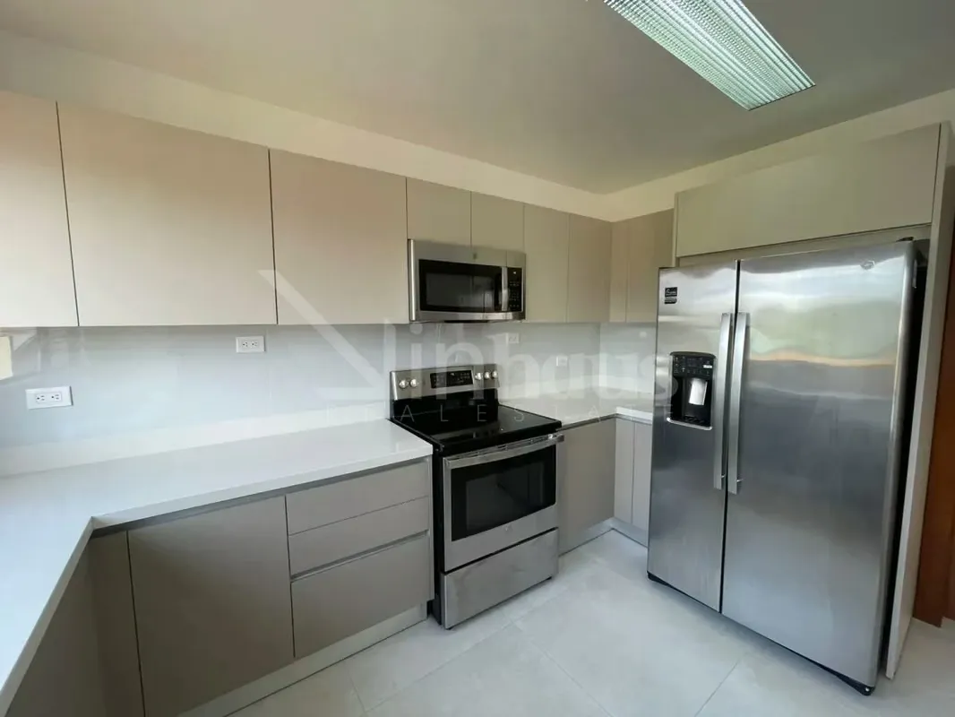 Venta de apartamento con línea blanca en Trejos