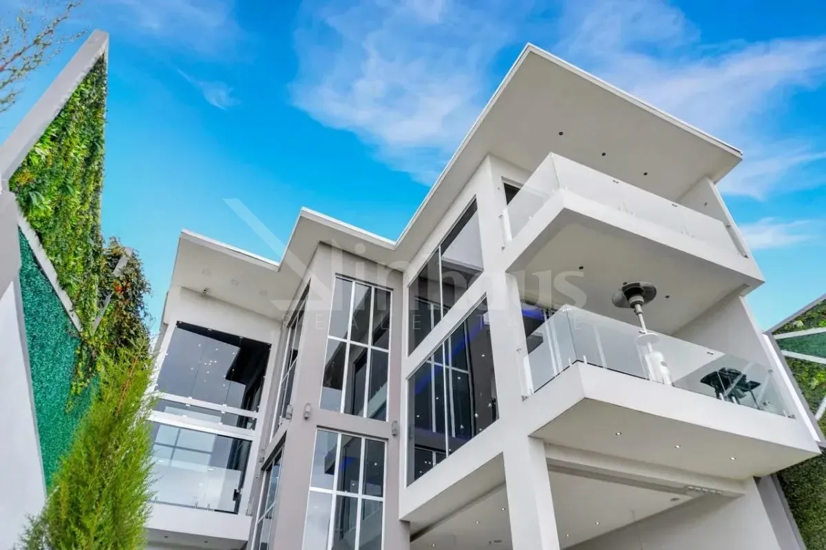 id 41119 Venta de Hermosa casa