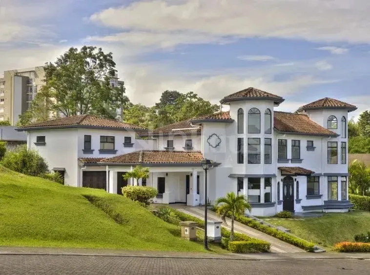 id 41287 Venta de Casa Condominio Bosques de Altamonte