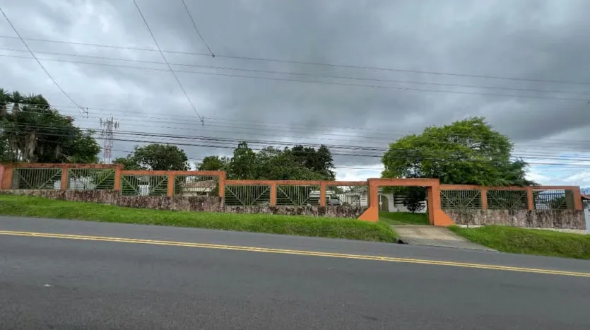Property for Sale – Impressive Mixed-Use Property