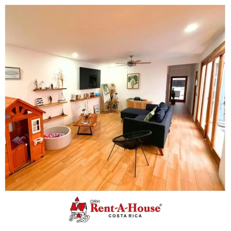 Casa en Venta en Cartago por Debajo del Avalúo | Piscina Interior, 2 Hab - 3 Parqueos